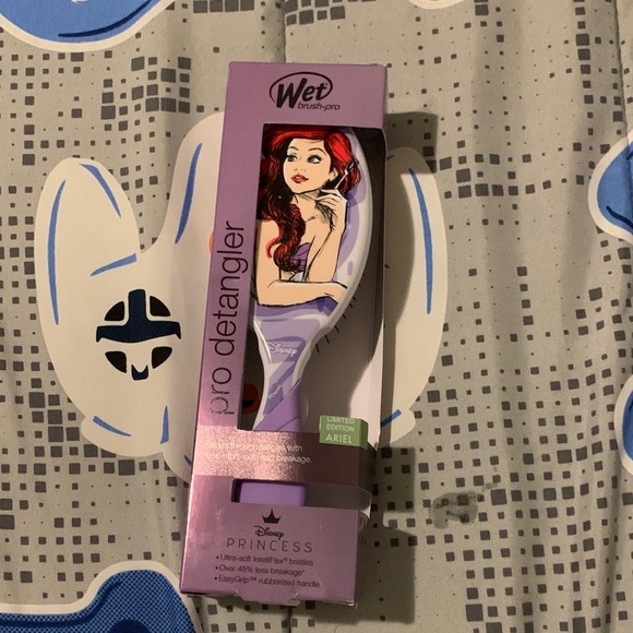Other - Disney Princess Ariel Wet Brush Pro Detangler